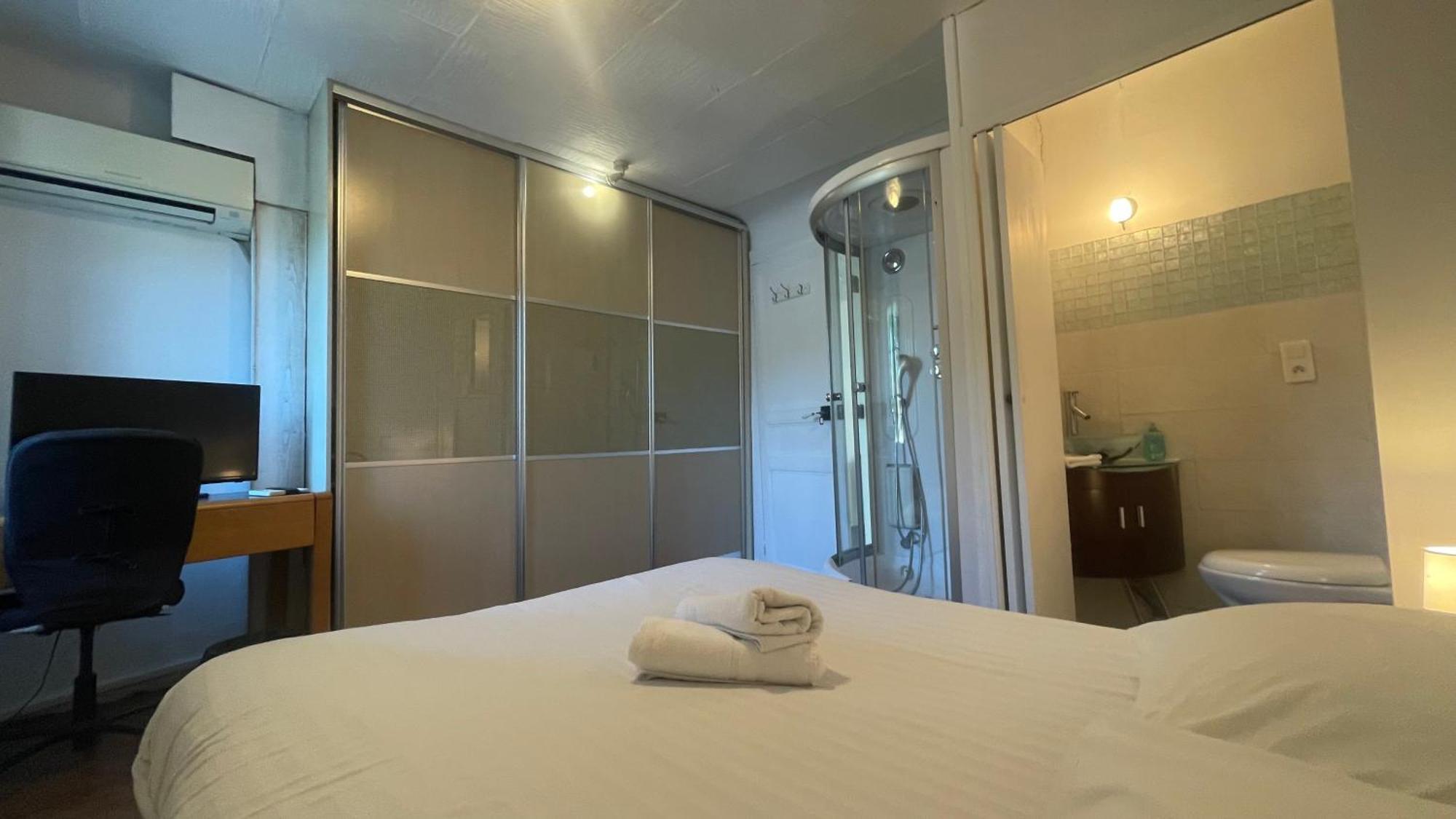 Le Doolies - Holiday Inn Биарриц Экстерьер фото