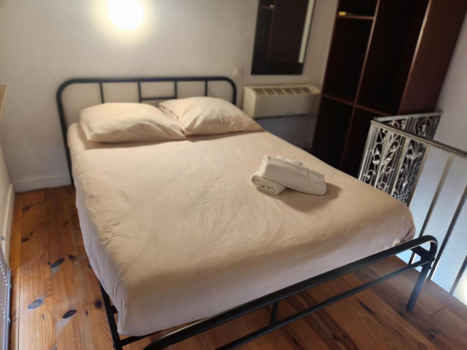 Le Doolies - Holiday Inn Биарриц Экстерьер фото